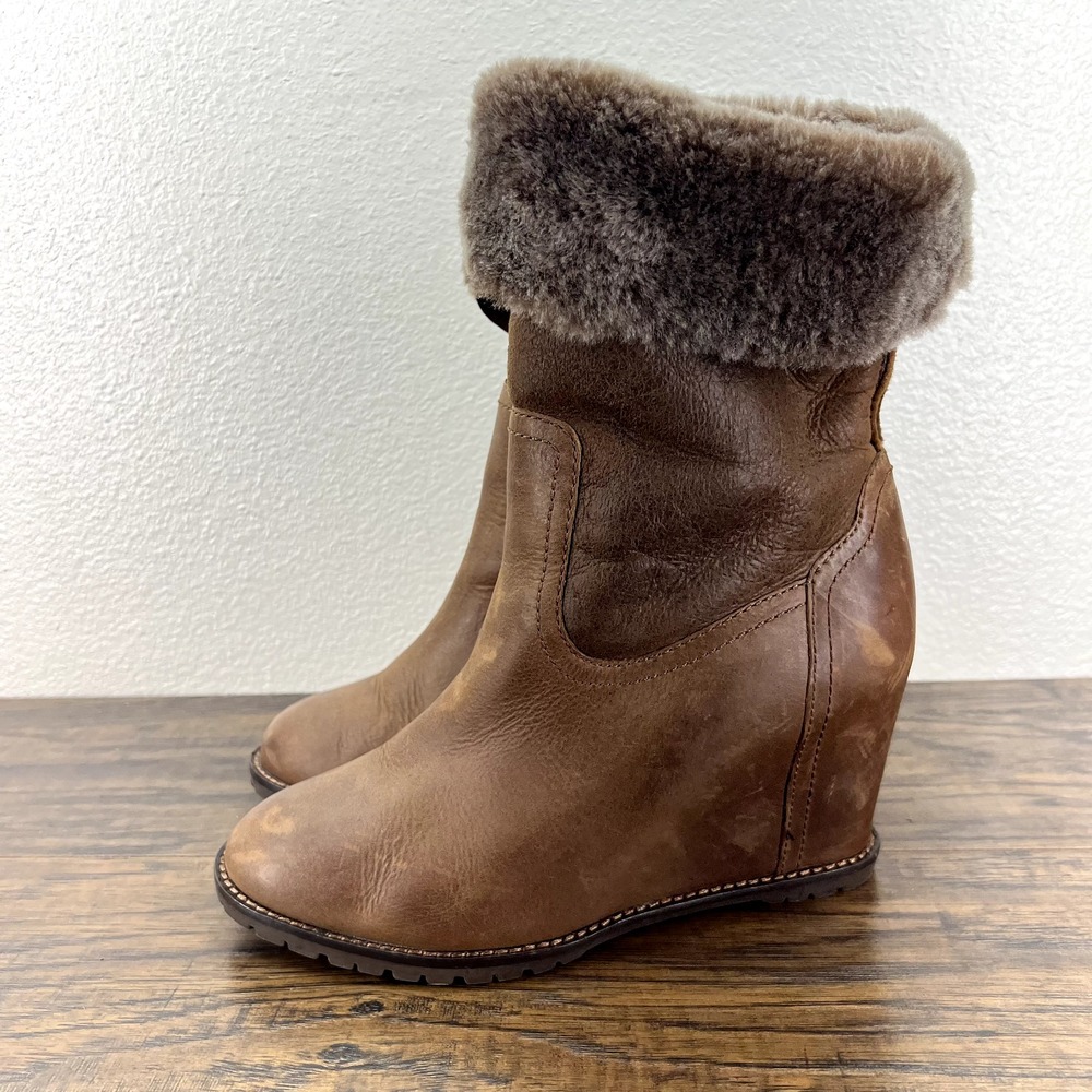 HS‎ Trask Womens Boots Size 9 M Brown Leather Wedge Faux Fur Cuff Fold Bootie
